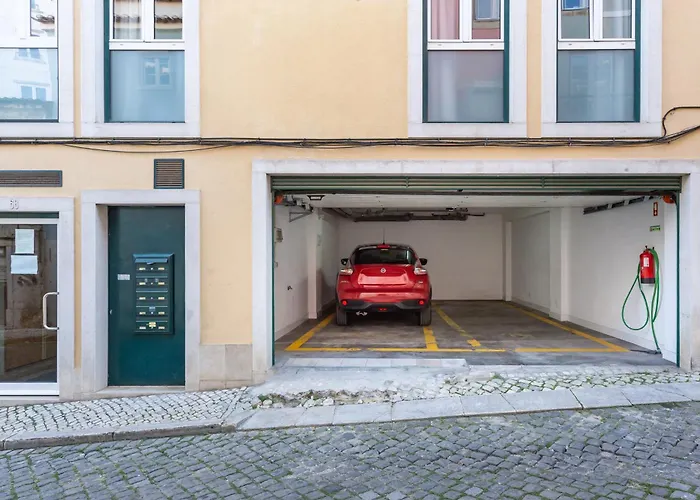 Central, Com Estacionamento Gratuito Lissabon