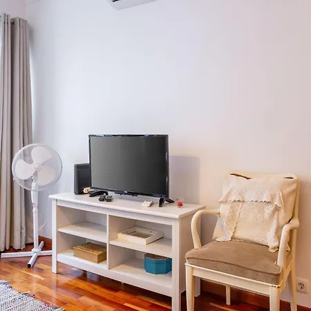 Central, Com Estacionamento Gratuito 리스본